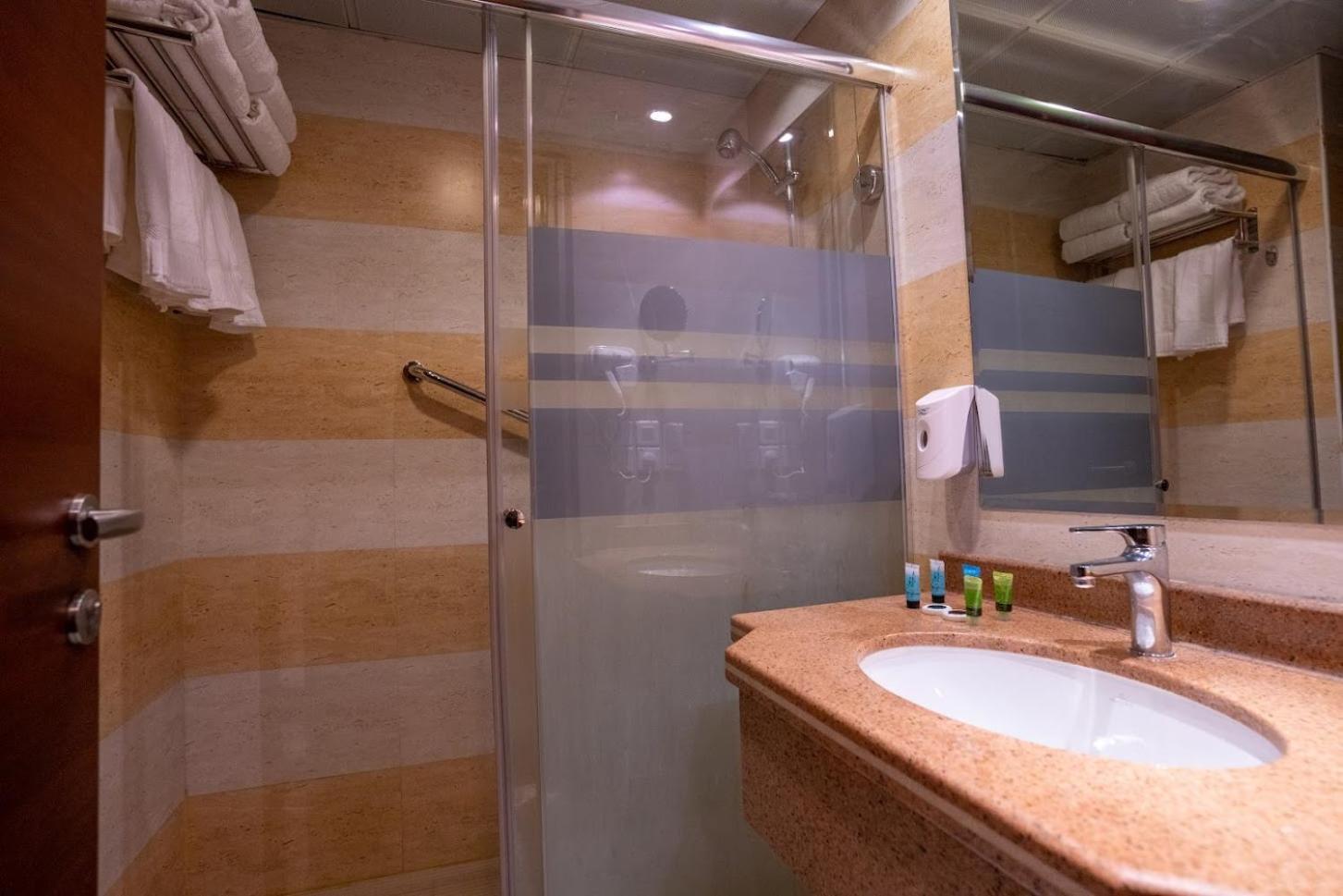 Nusk Al Hijrah Hotel Медина Екстериор снимка